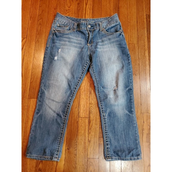 Maurices Denim - Maurices Jeans Womens 11 / 12 Distressed Cropped Capri Embroidered Stretch Jeans